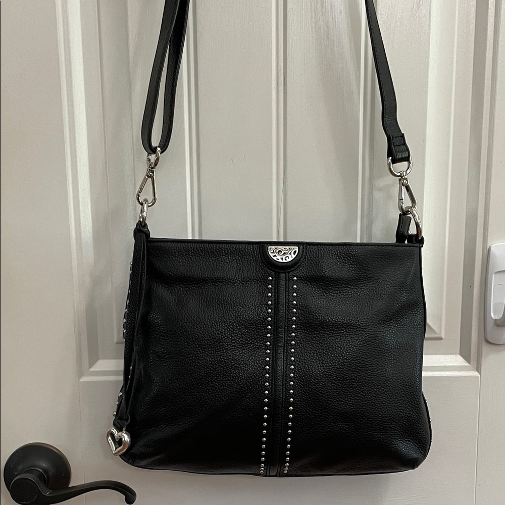 🖤🖤BRIGHTON Black Pebbled LeatherStudded Crossbody Bag with Heart Charm